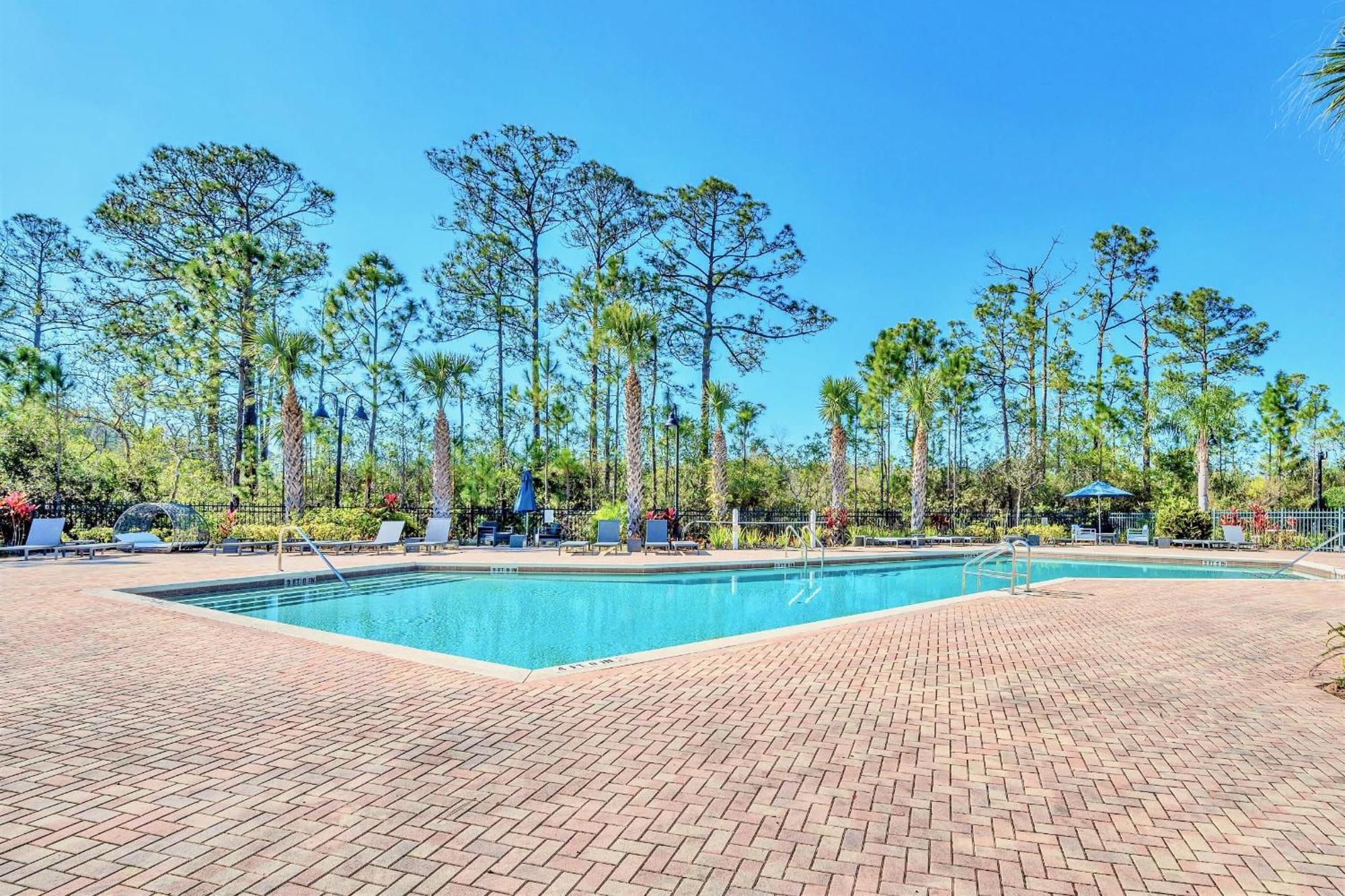 Near Disney - Spacious 3Br Condo With Pool & Hot Tub! Orlando Dış mekan fotoğraf